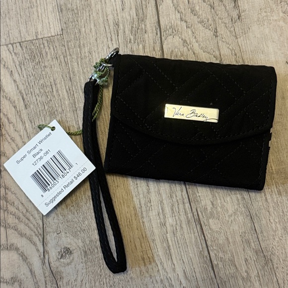 Vera Bradley Handbags - NWT Vera Bradley Quilted Black Super Smart Wristlet